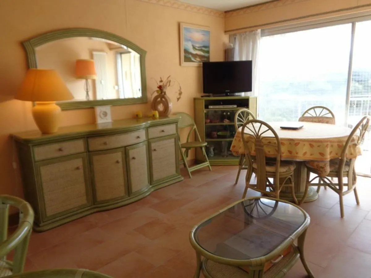 Bel Appartement Climatise Avec Garage Au Lavandou - Fr-1-308-13 Le Lavandou Apartment