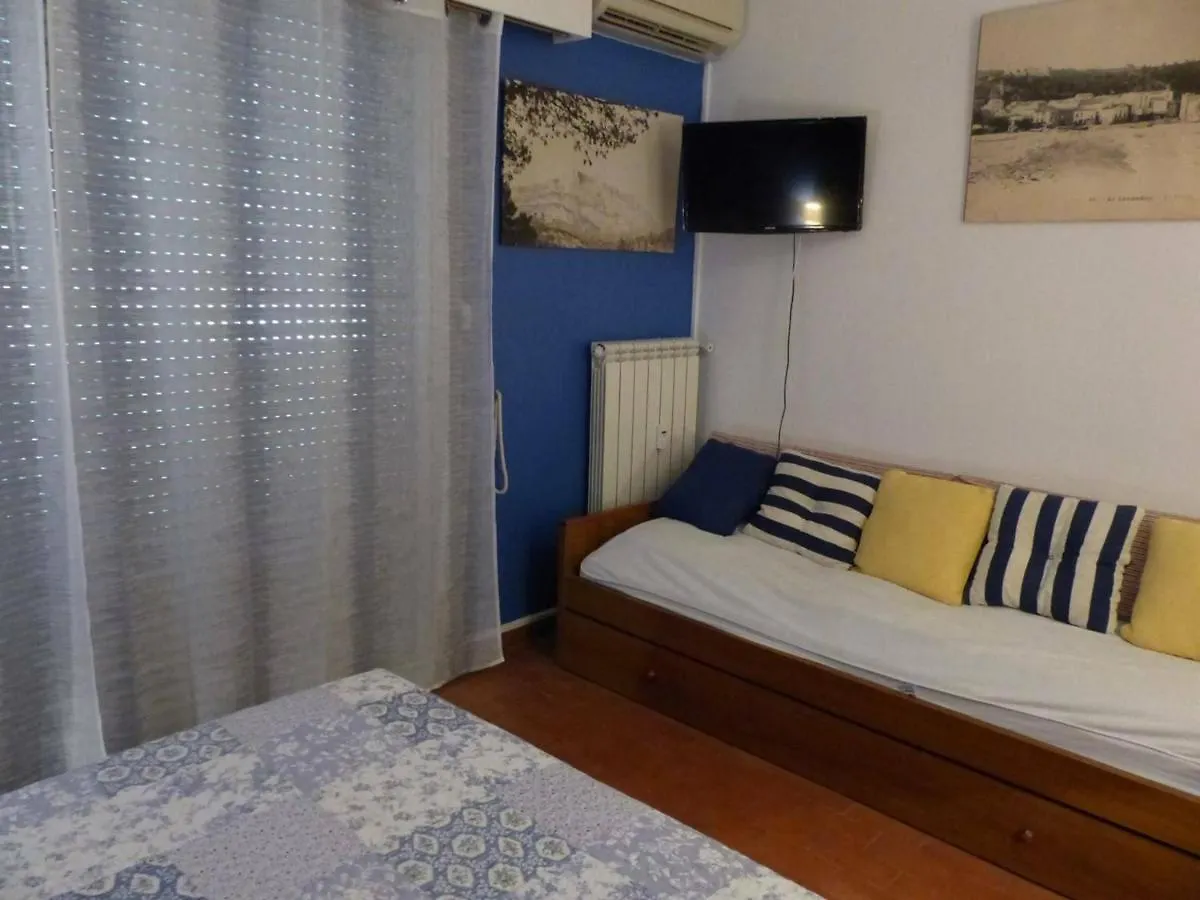 Bel Appartement Climatise Avec Garage Au Lavandou - Fr-1-308-13 Le Lavandou