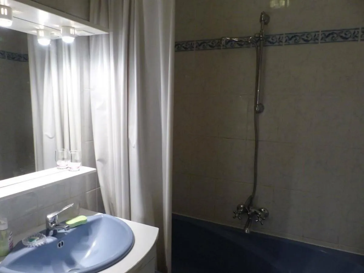Apartment Bel Appartement Climatise Avec Garage Au Lavandou - Fr-1-308-13 Le Lavandou